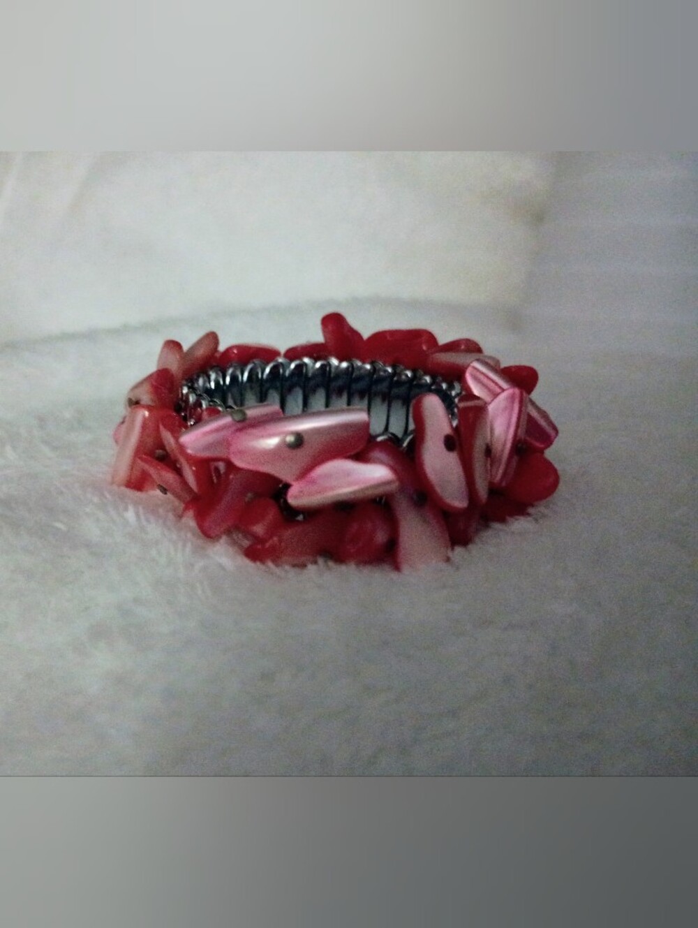 Vintage Pink Shell Chip Stretch Bracelet Silver Tone